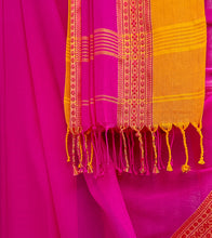 Load image into Gallery viewer, Fuchsia Pink N Orange Nakshi Border Handloom Cotton Saree-Tassel