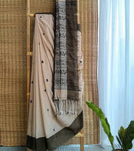 Load image into Gallery viewer, Light Beige N Black Mercerized Cotton Brocade Saree-Body