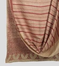 Load image into Gallery viewer, Beige N Red Gacchi Tussar Kantha Saree-Body