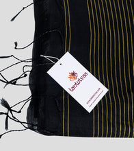 Load image into Gallery viewer, Black Bengal Silk Cotton Jamdani Saree-Tassel