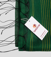 Load image into Gallery viewer, Green Bengal Silk Cotton Jamdani Saree-Tassel